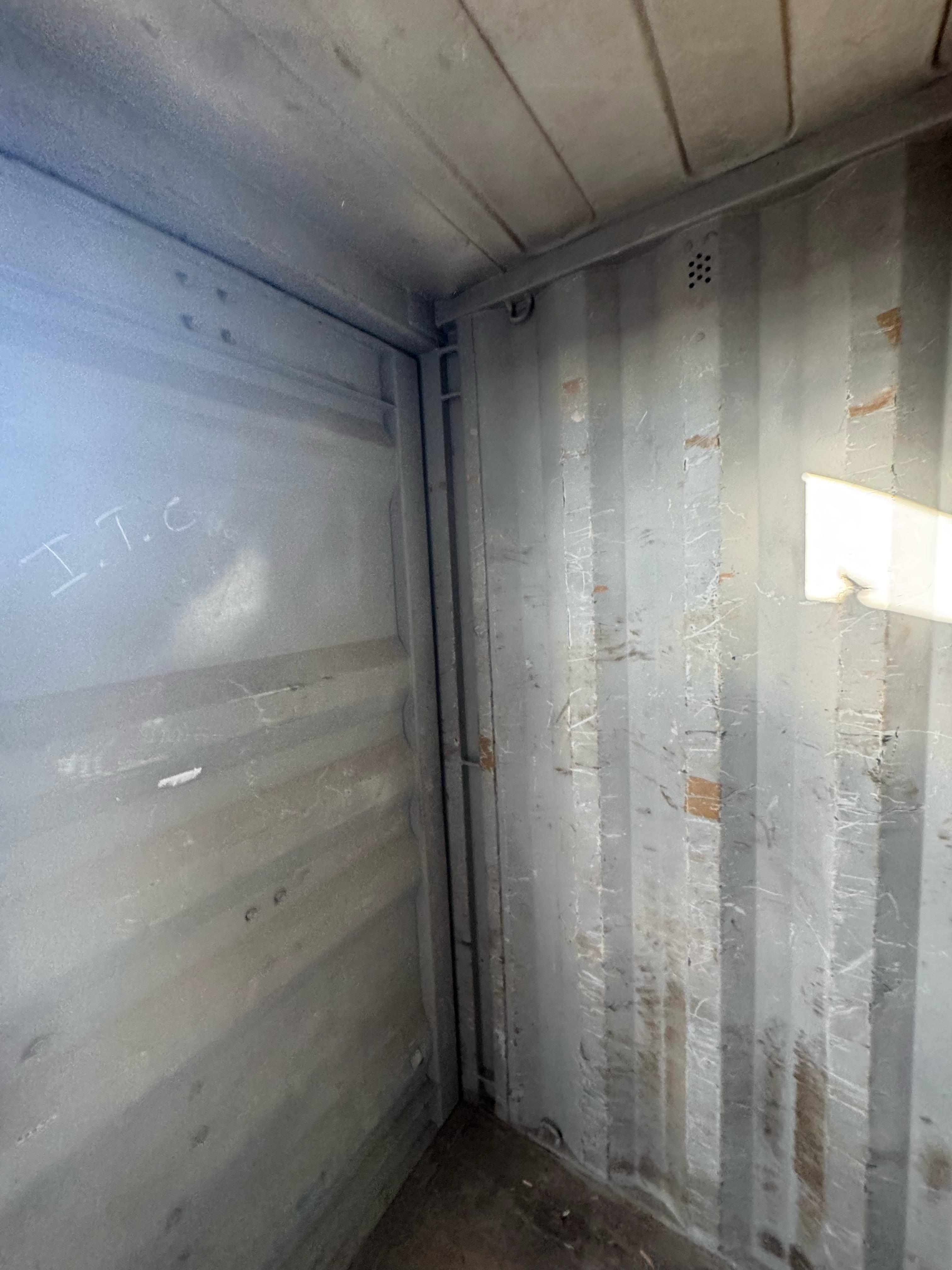 Морской контейнер TGHU0063937